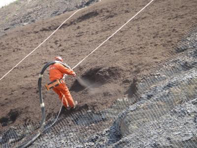 客土噴播 - 安平縣佰泰金屬絲網(wǎng)制品有限公司
